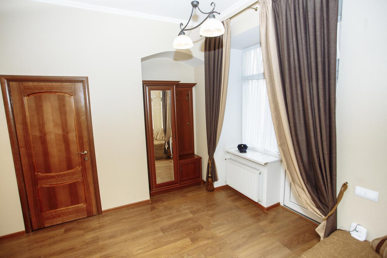 Apartment Near Museum Lviv Luaran gambar